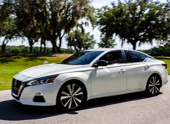 Â© Candid Memories By Ken Frazier