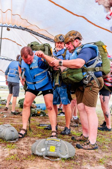 Â© Candid Memories By Ken Frazier