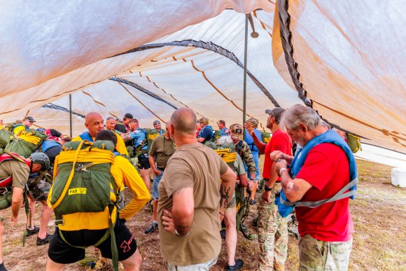 Â© Candid Memories By Ken Frazier