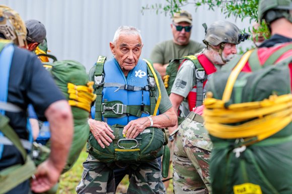 Â© Candid Memories By Ken Frazier