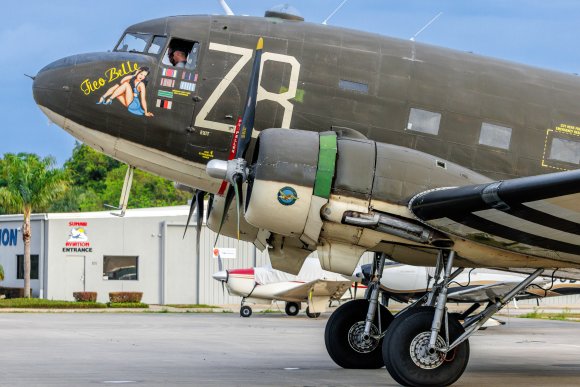 Â© Candid Memories By Ken Frazier