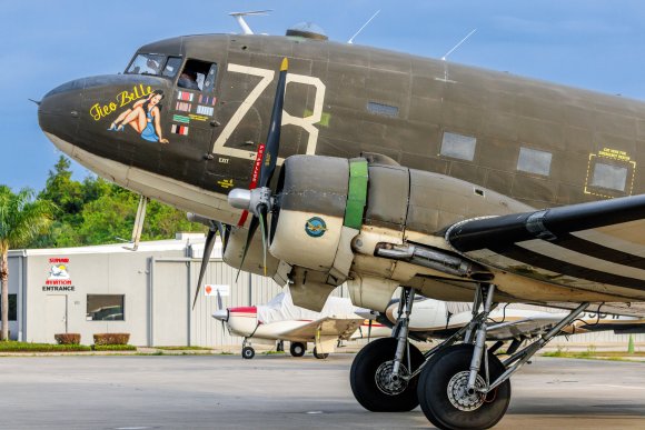 Â© Candid Memories By Ken Frazier