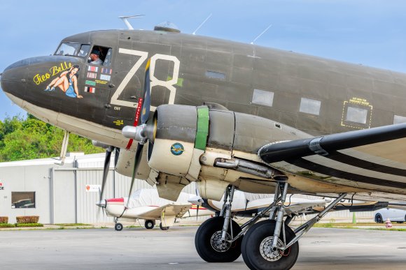 Â© Candid Memories By Ken Frazier