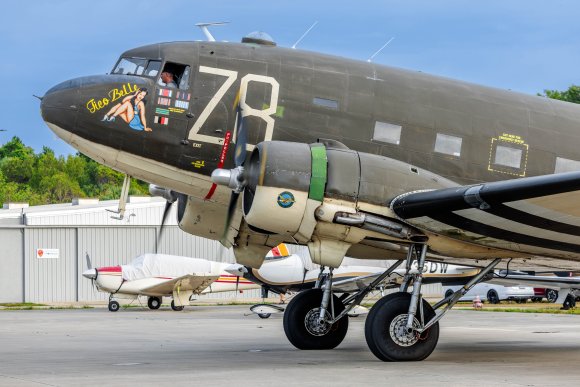 Â© Candid Memories By Ken Frazier