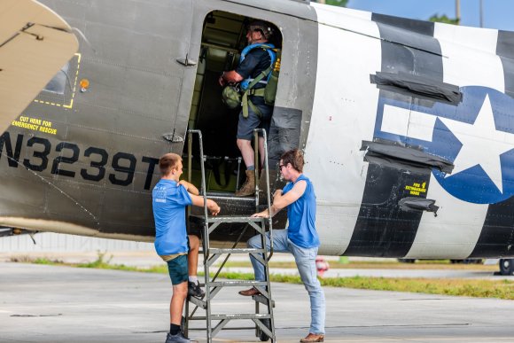 Â© Candid Memories By Ken Frazier