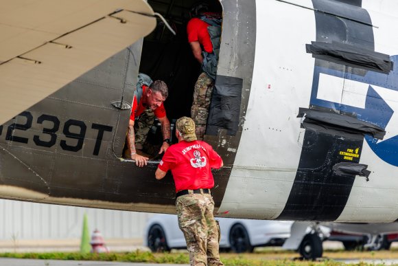 Â© Candid Memories By Ken Frazier