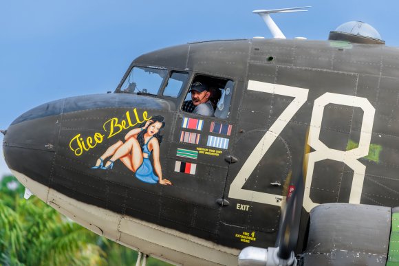 Â© Candid Memories By Ken Frazier