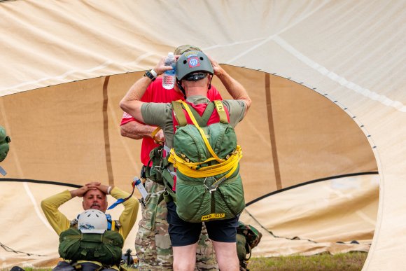 Â© Candid Memories By Ken Frazier