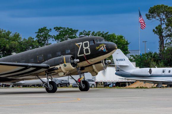 Â© Candid Memories By Ken Frazier