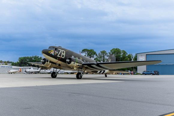 Â© Candid Memories By Ken Frazier