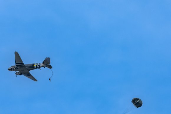 Â© Candid Memories By Ken Frazier