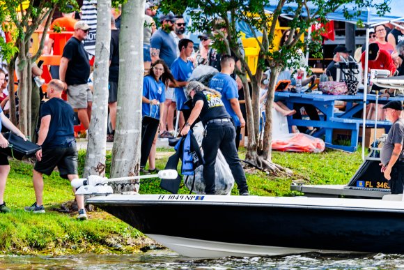 Â© Candid Memories By Ken Frazier