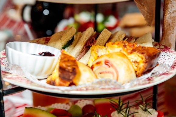 © Candid Memories By Ken Frazier