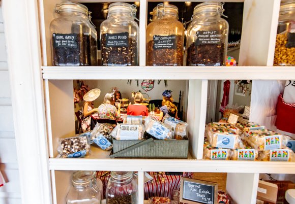 © Candid Memories By Ken Frazier