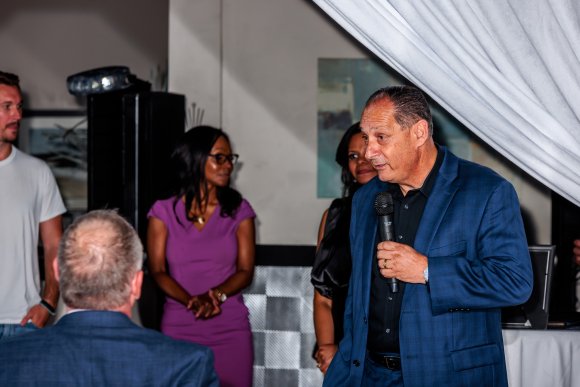 Â© Candid Memories By Ken Frazier