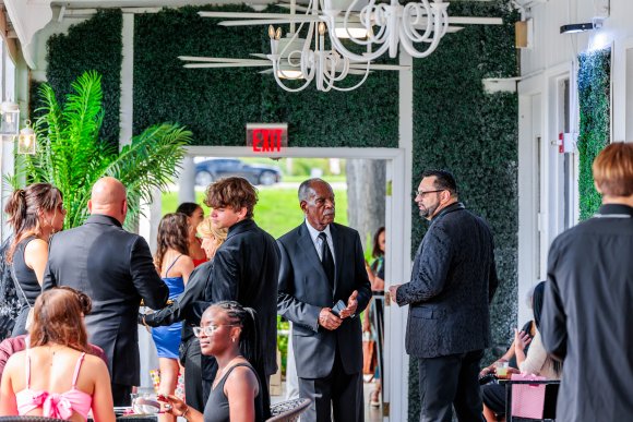 Â© Candid Memories By Ken Frazier