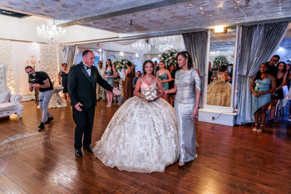 Â© Candid Memories By Ken Frazier