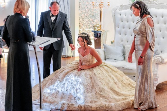 Â© Candid Memories By Ken Frazier