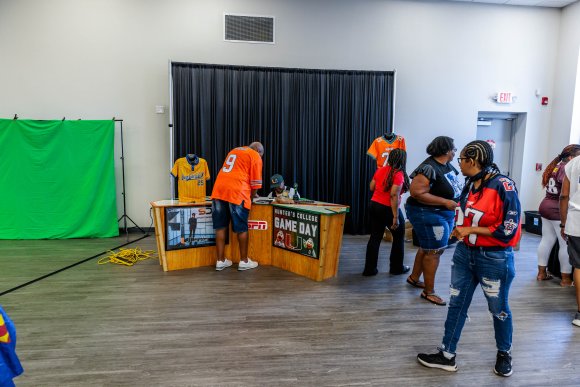 Â© Candid Memories By Ken Frazier