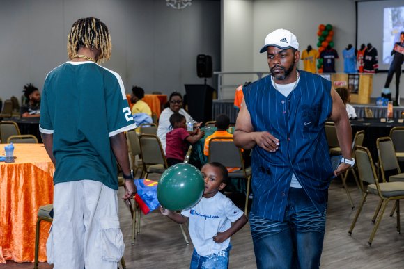 Â© Candid Memories By Ken Frazier