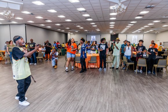 Â© Candid Memories By Ken Frazier