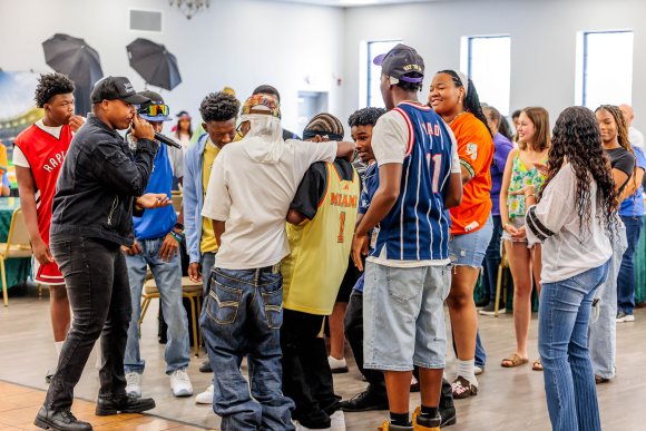 Â© Candid Memories By Ken Frazier