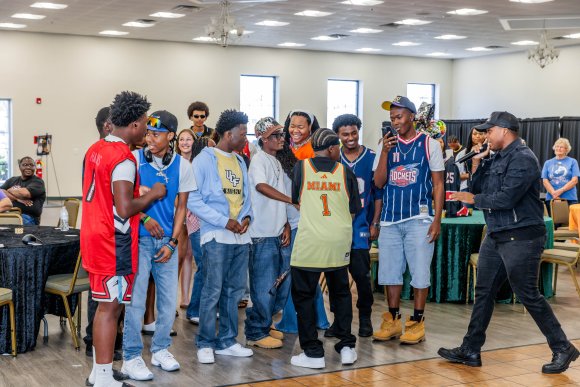 Â© Candid Memories By Ken Frazier