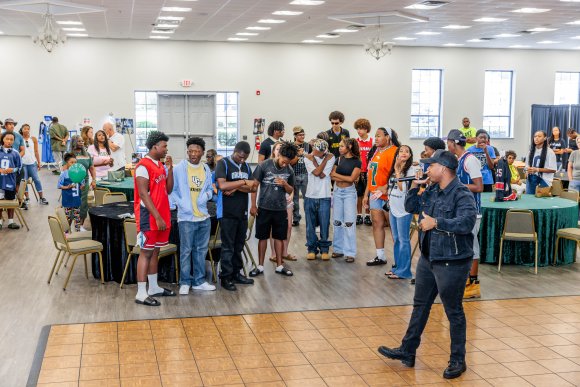 Â© Candid Memories By Ken Frazier