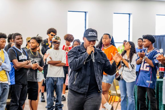 Â© Candid Memories By Ken Frazier