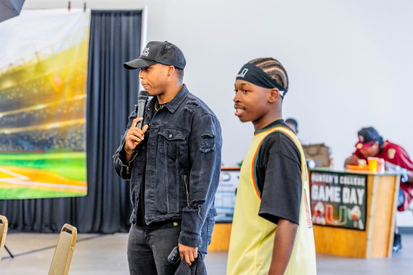 Â© Candid Memories By Ken Frazier