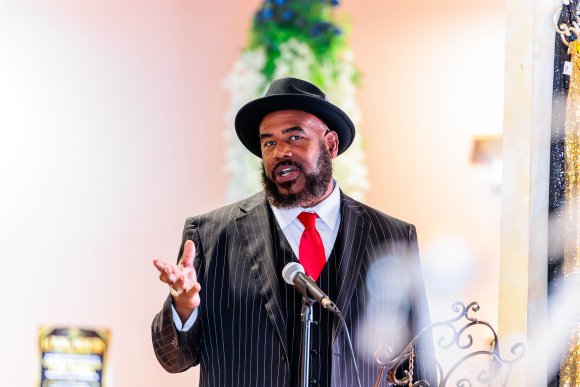 Â© Candid Memories By Ken Frazier