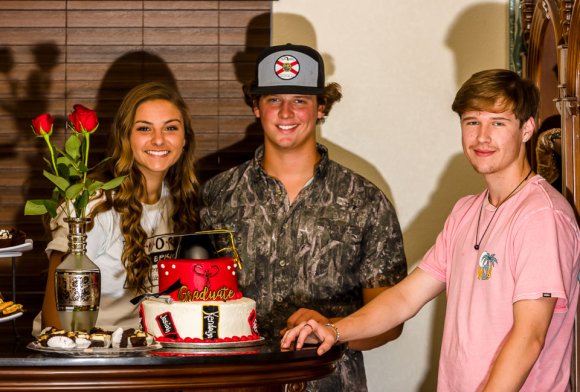 Â© Candid Memories By Ken Frazier