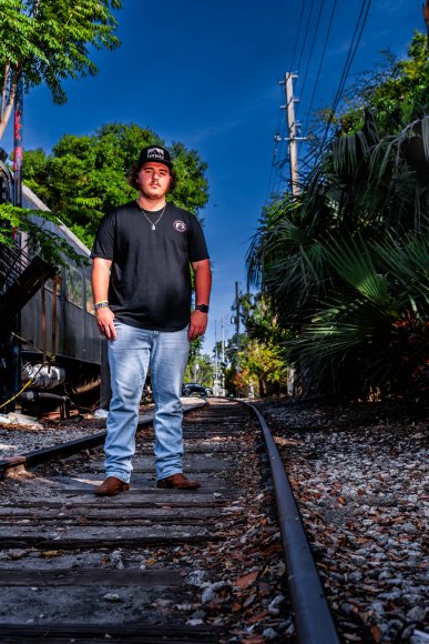 Â© Candid Memories By Ken Frazier