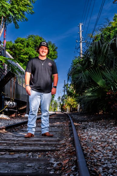 Â© Candid Memories By Ken Frazier