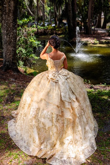 Â© Candid Memories By Ken Frazier