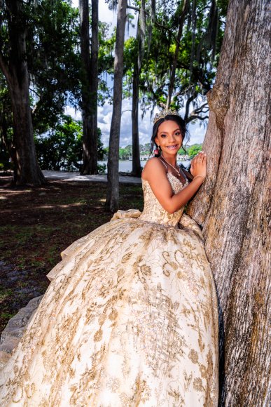 Â© Candid Memories By Ken Frazier