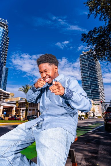 Â© Candid Memories By Ken Frazier