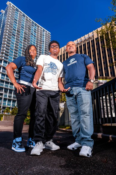 Â© Candid Memories By Ken Frazier