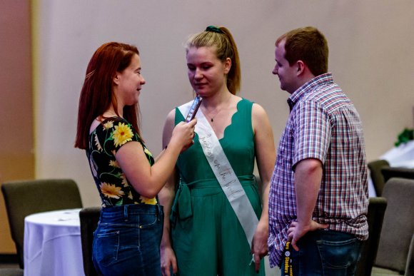 © Candid Memories By Ken Frazier