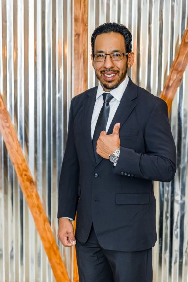 © Candid Memories By Ken Frazier