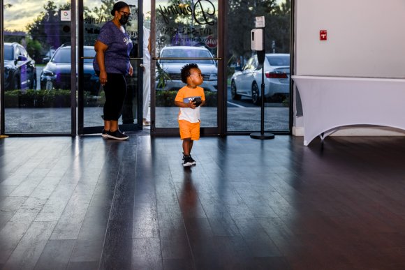 Â© Candid Memories By Ken Frazier