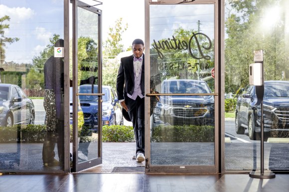 Â© Candid Memories By Ken Frazier