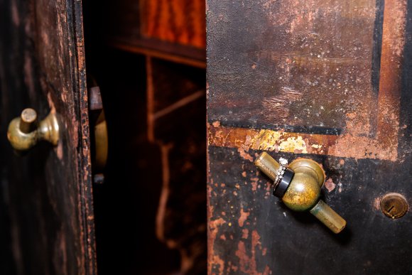 Â© Candid Memories By Ken Frazier