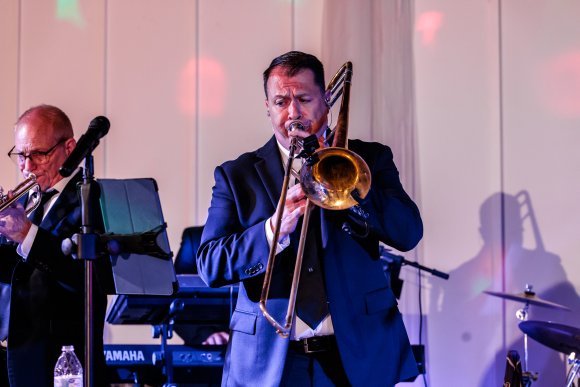 Â© Candid Memories By Ken Frazier